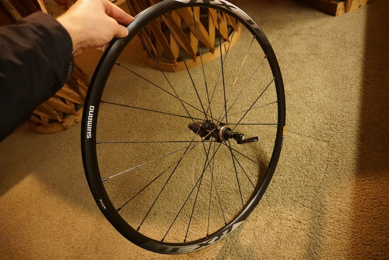 SHIMANO ディスクホイールセット WH-RX31 SHIMANO WH-RX31 ホイール