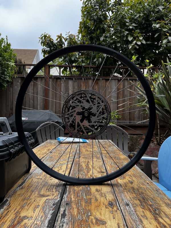 2022 27.5”, 30mm wide, 28H Specialized wheel For Sale