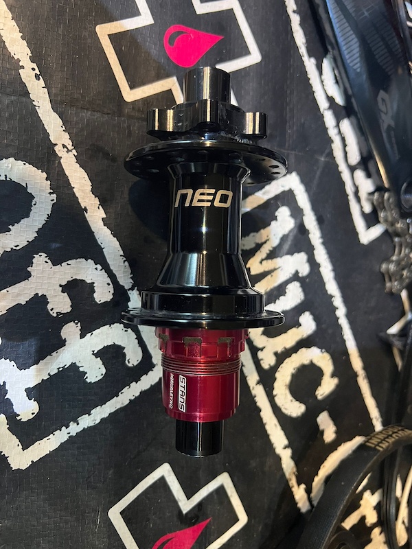 2020 stans neo hub For Sale