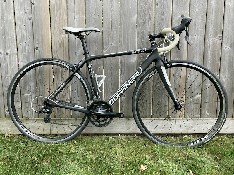 2015 Louis Garneau Women's Sonix Road Bike (51cm) For Sale