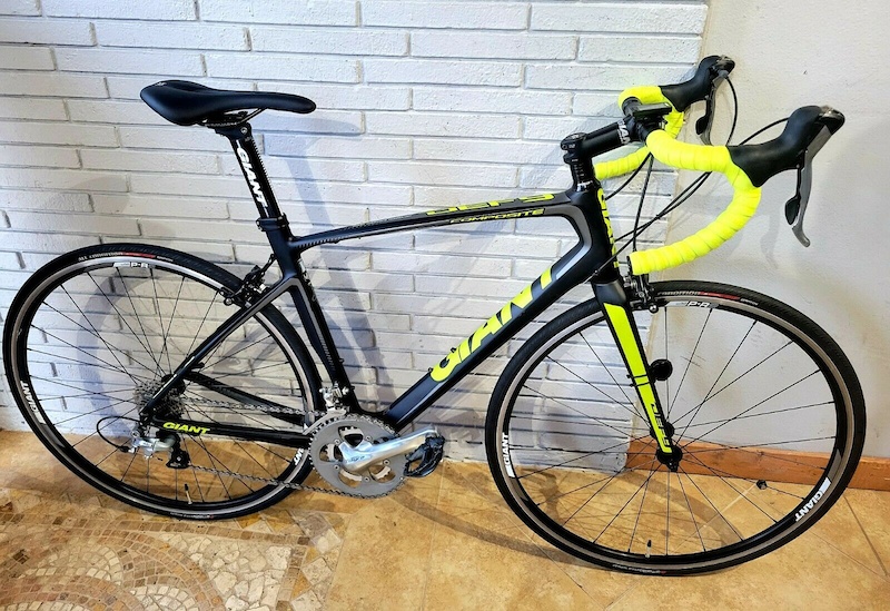 giant def9 road bike price