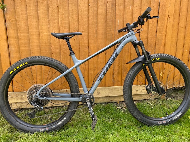 2019 trek roscoe
