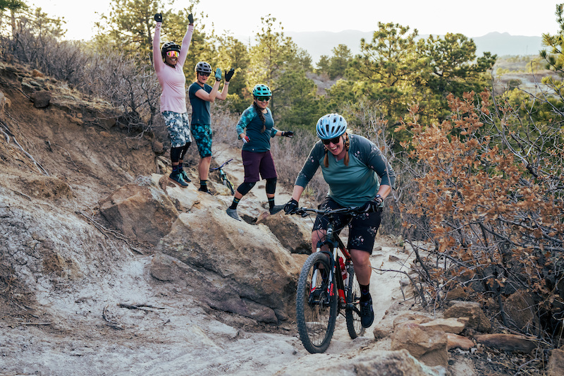 Details Announced for Shredly & Momentum Mountain Biking's Women's