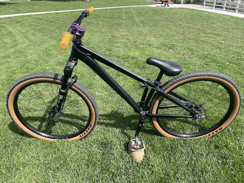 2021 Airborne Skyhawk Dirt Jumper For Sale