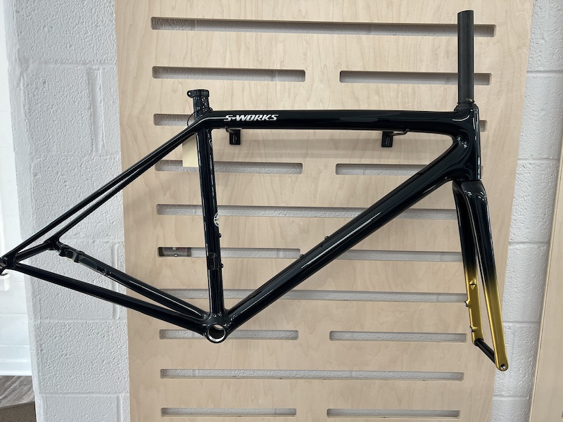 aethos frameset weight