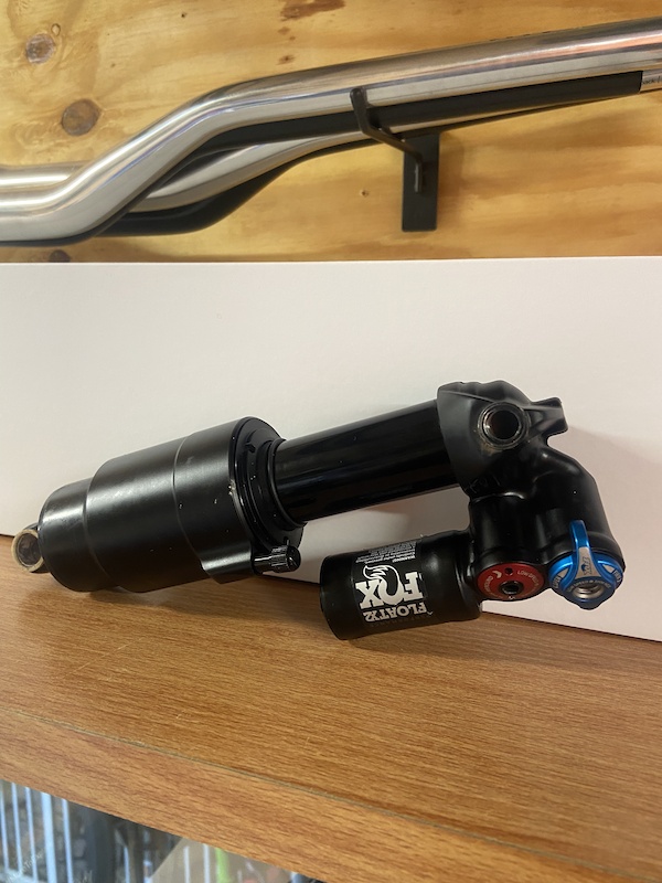 fox float x2 205 x 60 trunnion