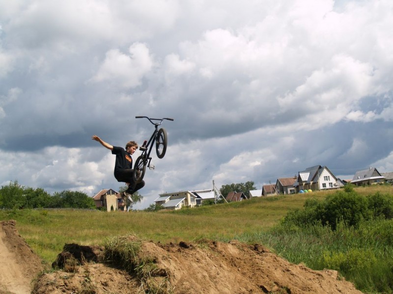 bail from dirt jump comp in ignalina, Lithuania
