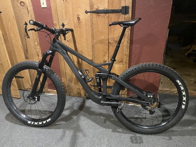 devinci marshall carbon