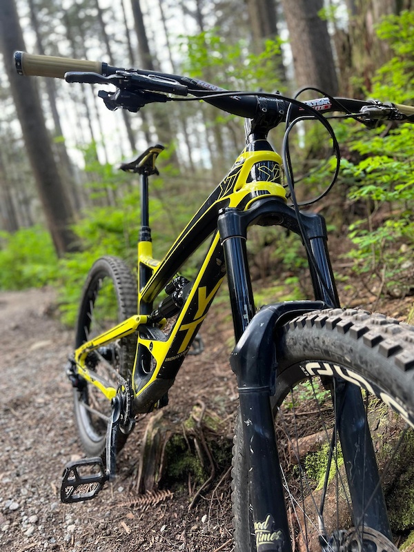 2017 YT Capra For Sale