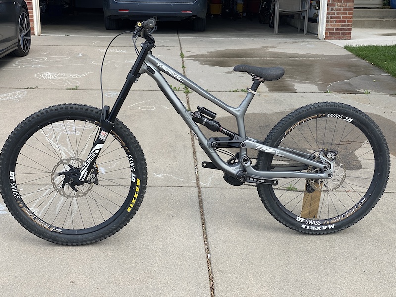 commencal furious 650b