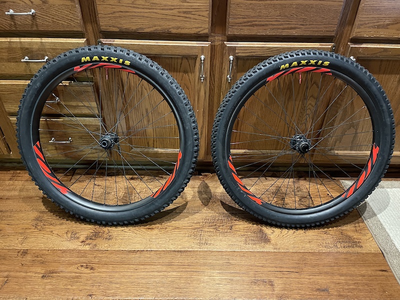 ibis 742 i9 carbon 27.5 wheelset