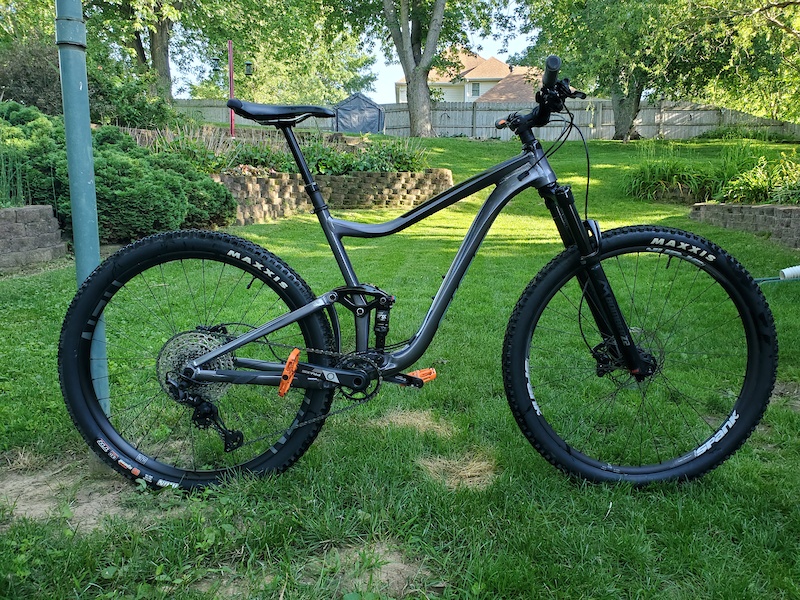 2021 Giant Trance 29'er Size Large Many Upgrades For Sale