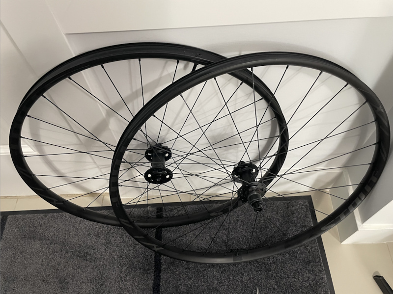 specialized stout 27.5 wheelset