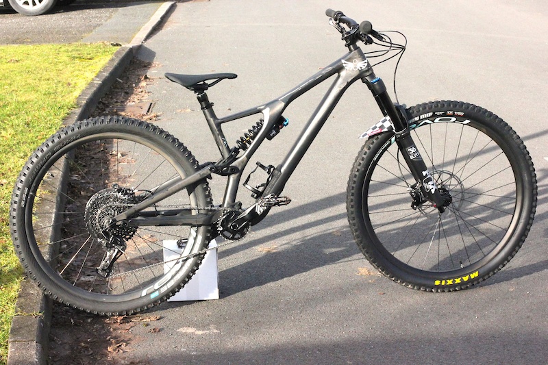 stumpjumper evo pro carbon