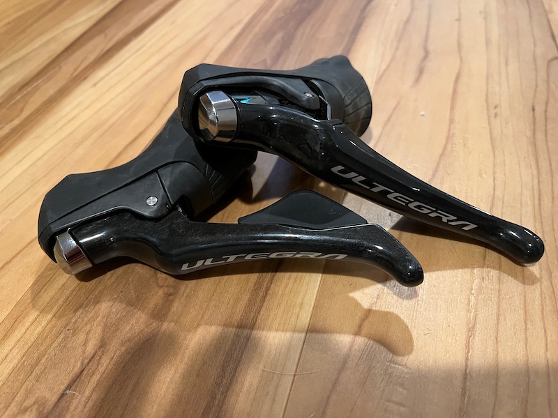 2022 FS Shimano Ultegra R8000 mechanical Shifters Like new For Sale