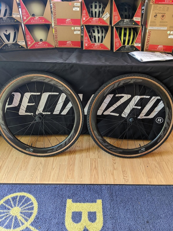 2020 Zipp 303 NSW Disc 700 Wheelset with WTB venture tires For Sale