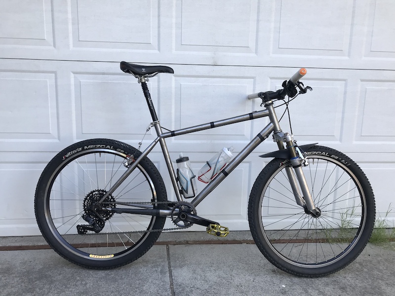 Kona Cindercone - Modern Rebuild - Size LG For Sale