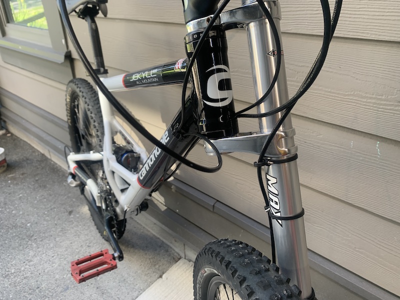 2004 Cannondale Jekyll 800 with lefty max fork size 17” For Sale
