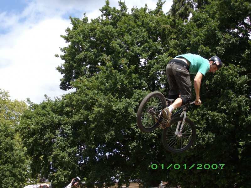 Dirt jumping at Rampage 08, Guildford