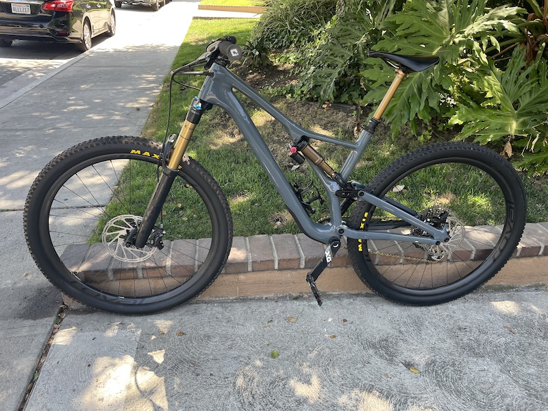 2020 Custom Factory Painted S-Works Stumpjumper S4 (L) For Sale