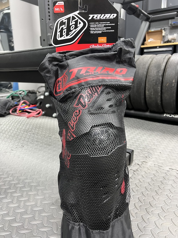 2022 Troy Lee Triad KNEE/SHIN GUARD For Sale