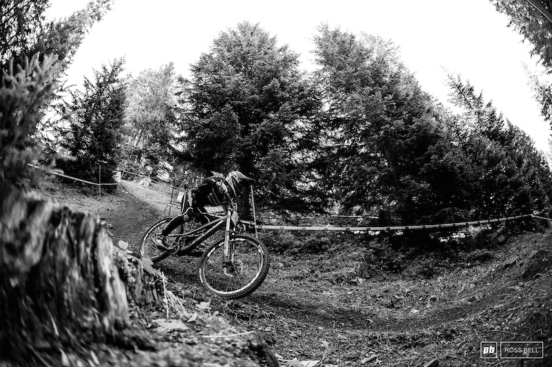 in Edinburgh, Scotland - photo by rossbellphoto - Pinkbike