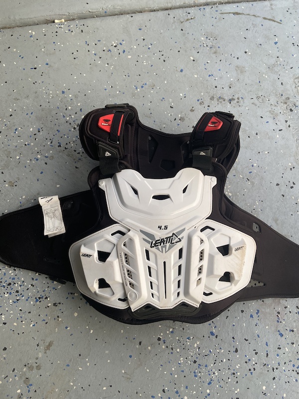 2021 Leatt 4.5 chest protector For Sale