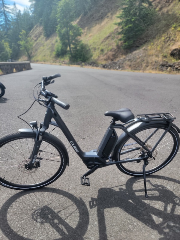 cube town sport hybrid one