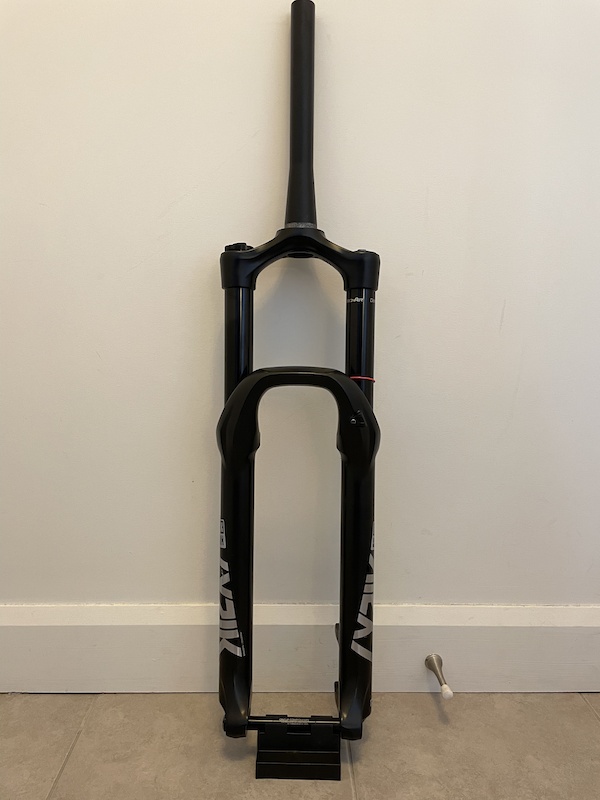 2020 Rockshox Lyrik Ultimate RC2 (Upgraded Select+) 160mm For Sale