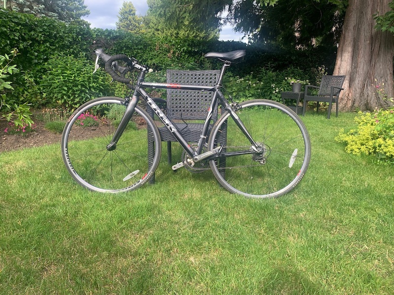 2007 Trek 2100 Aluminum Carbon Composite Road Bike For Sale