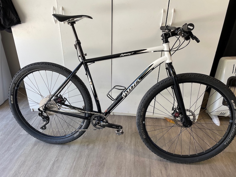 specialized sirrus expert carbon