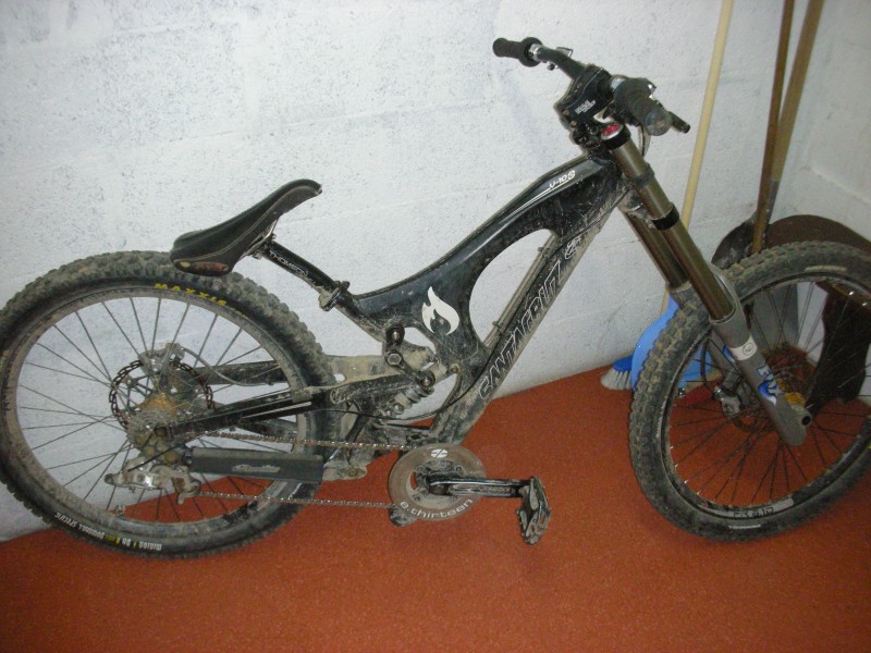 2008 santa cruz v10