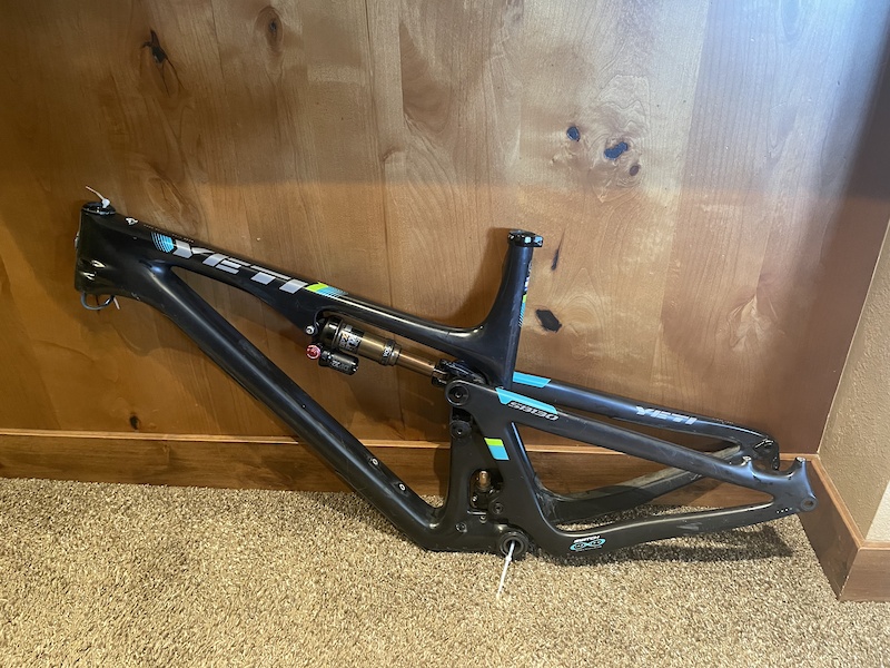 2019 [PRICE DROP] XL Yeti SB130 Frame and shock For Sale