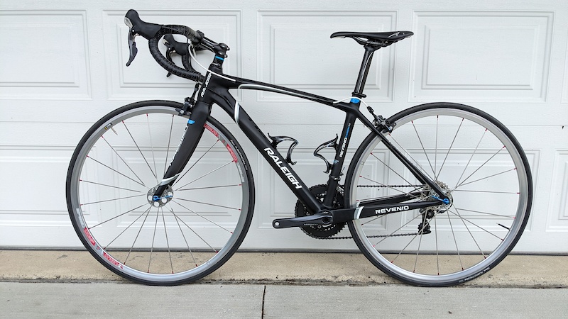 Raleigh revenio carbon 3.0 sale