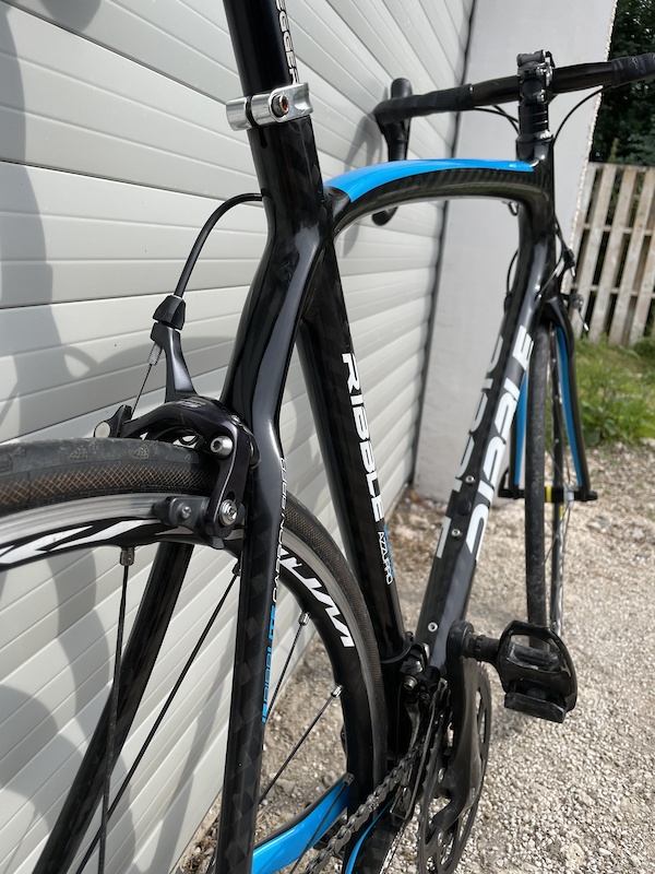 Top Con Bottoni Decorativi - Nero - DONNA | H&M IT - Foto 7