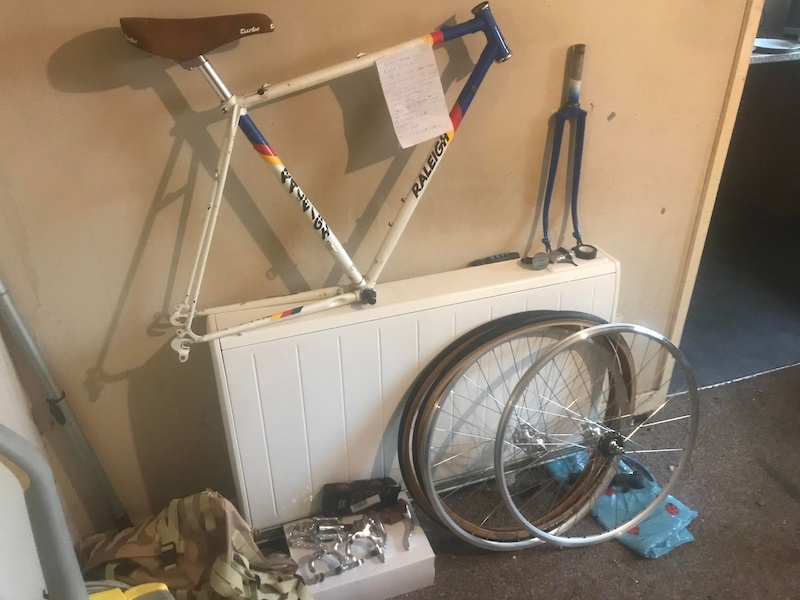 Parts ordered and collected. Just waiting on my crank single speed chain and drop bars to be delivered. Then I ll get the bike built over the next two weeks.