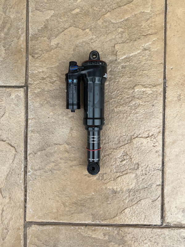 RockShox Deluxe Ultimate RCT DebonAir+ Trunnion Amortisseur à air