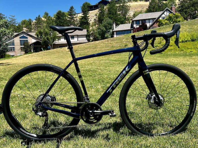 trek checkpoint sl6 2021