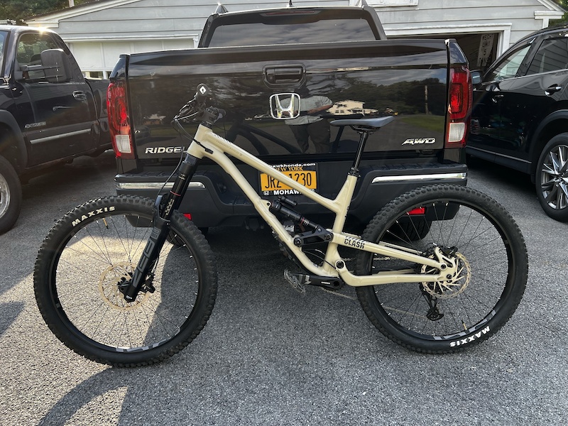 2021 Commencal Clash Ride For Sale