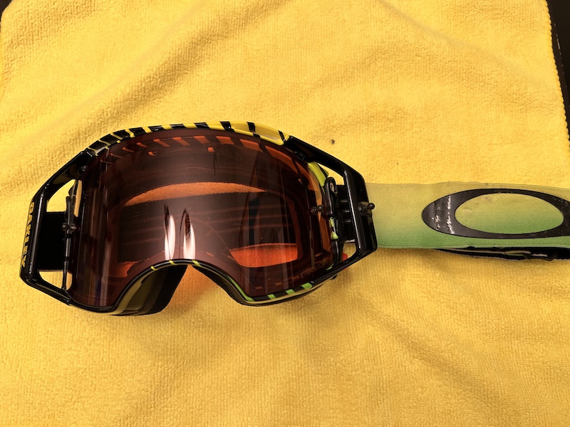 Oakley goggles. For Sale