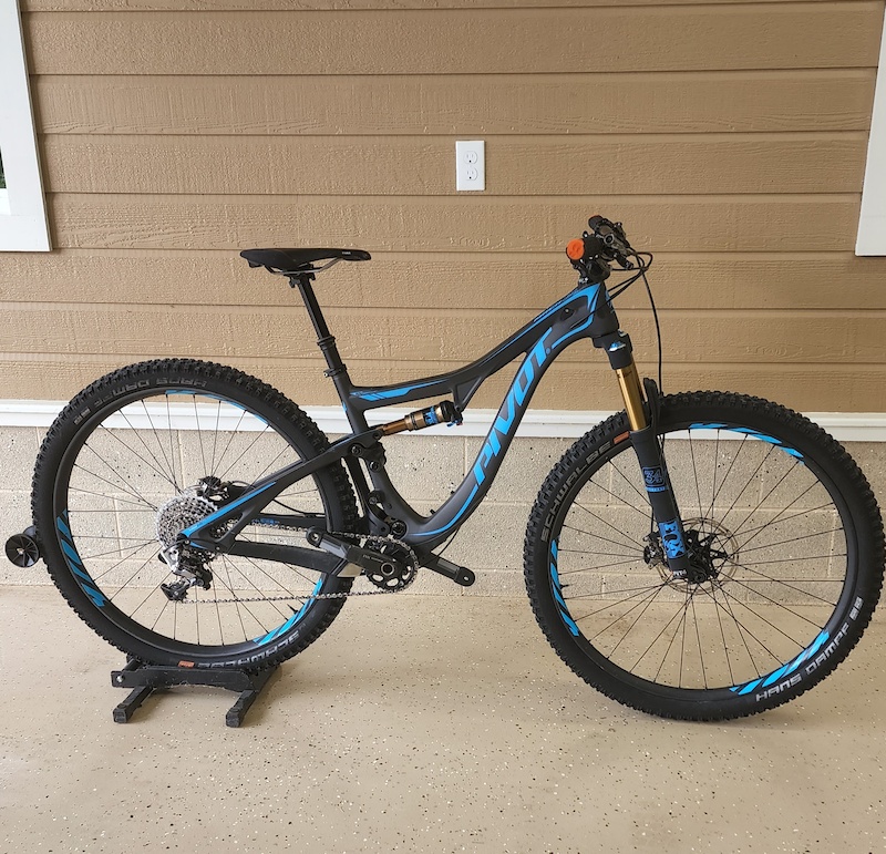 2017 pivot mach 4