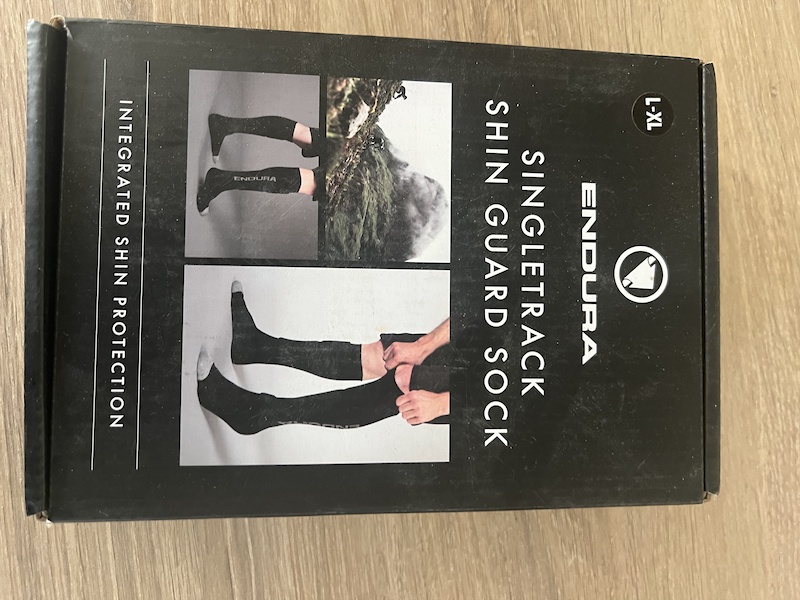 ENDURA SHIN GUARD SOCKS For Sale