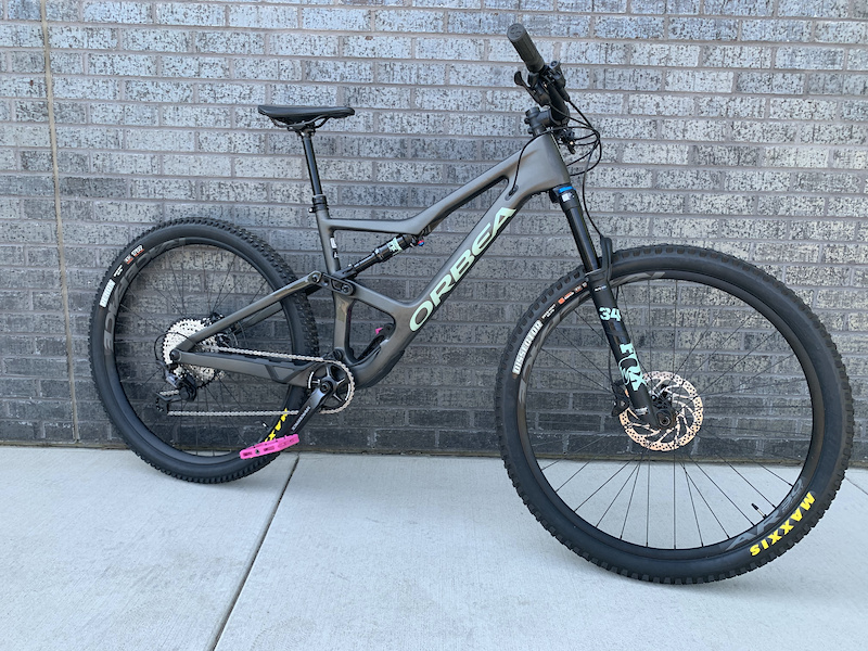 huffy shimano 18 speed mountain bike