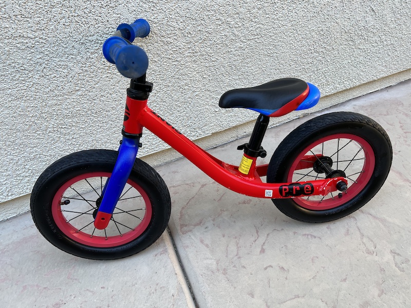 giant pre strider bike