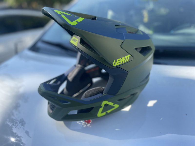 leatt gravity 2.0 helmet