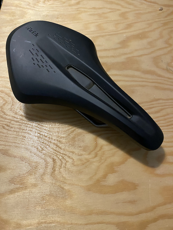 bontrager 700c tyres