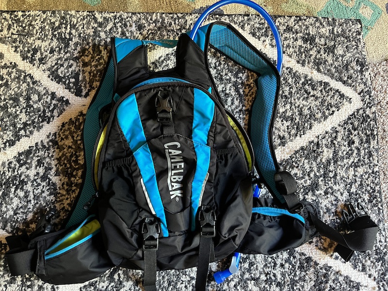 Camelbak Skyline 10 LR Hydration Pack For Sale