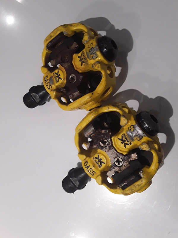 kore flat pedals