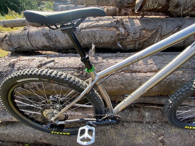 Switch9er Ti, XT Drivetrain, Brake, Onyx, We Are One Covert, PNW Loam Wolftooth