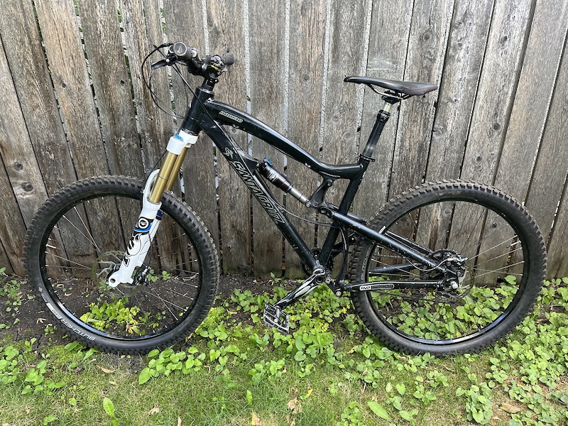 santa cruz nomad v2